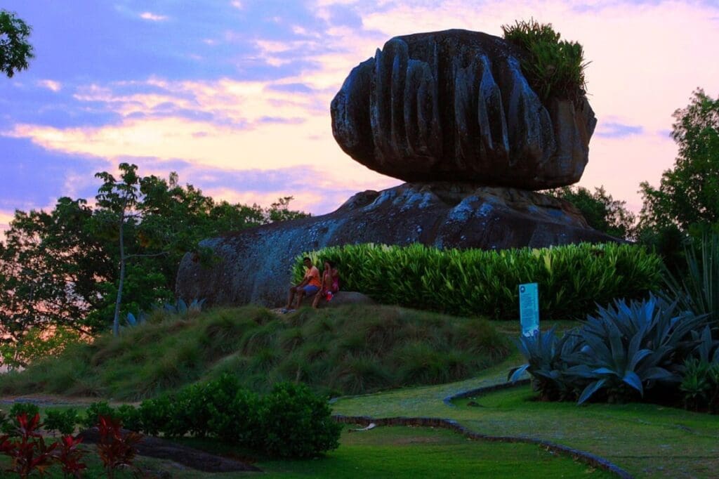 Ir ao Parque Pedra da Cebola